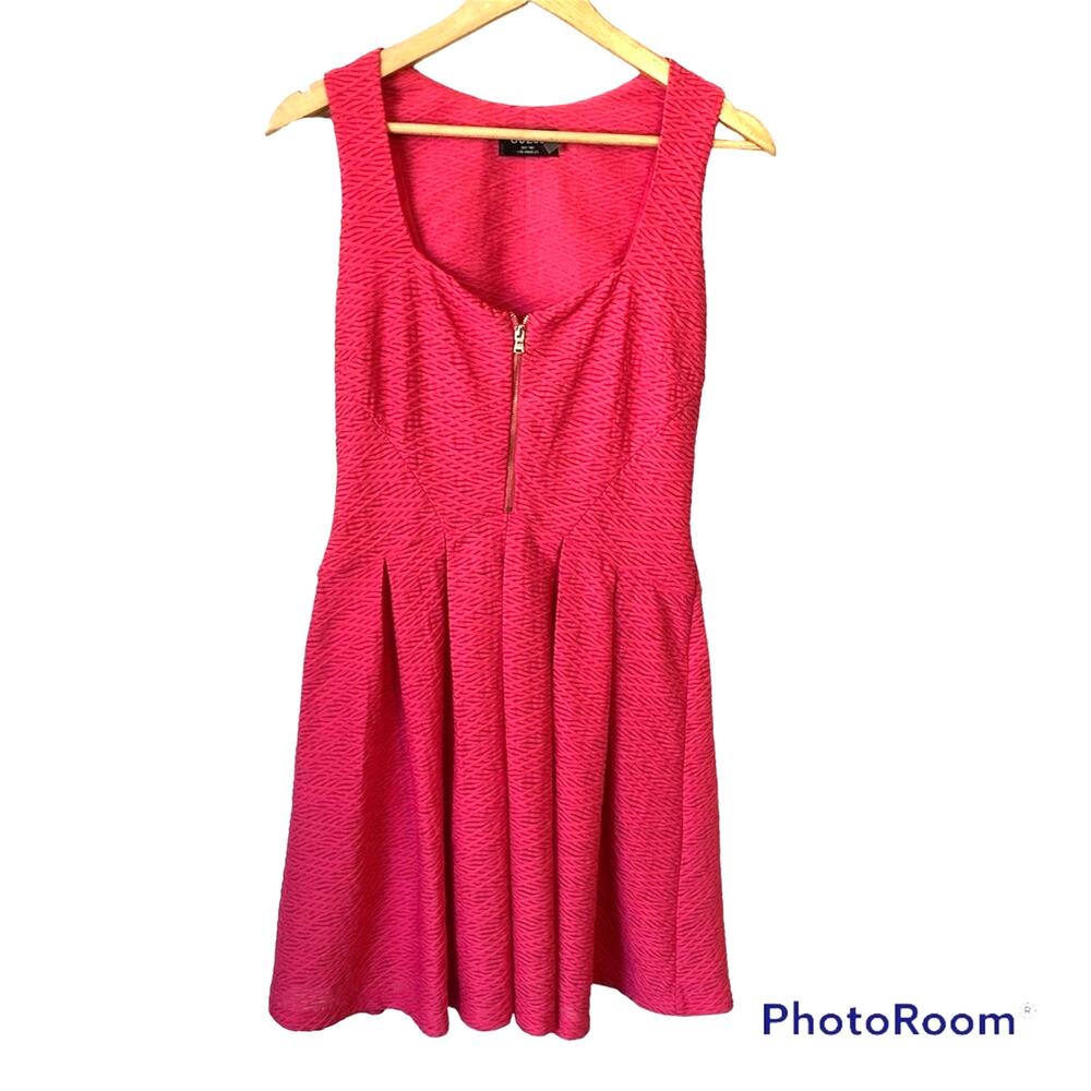 Guess Red Sleeveless A-Line Pleated Dress Women’s Size 6 Midi Minimalist Stretch
